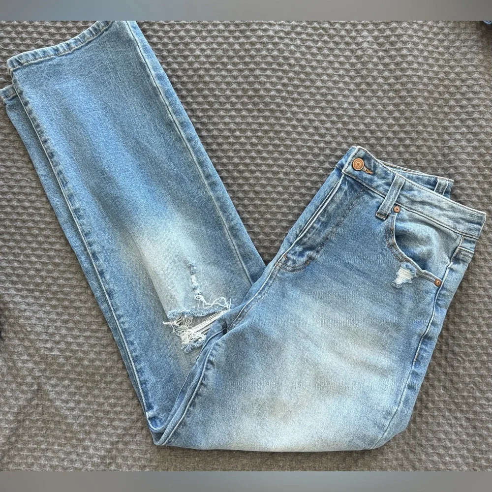 bcbgeneration cigarette straight jeans BCBGeneration Skater Straight Leg Jeans size 7/28
